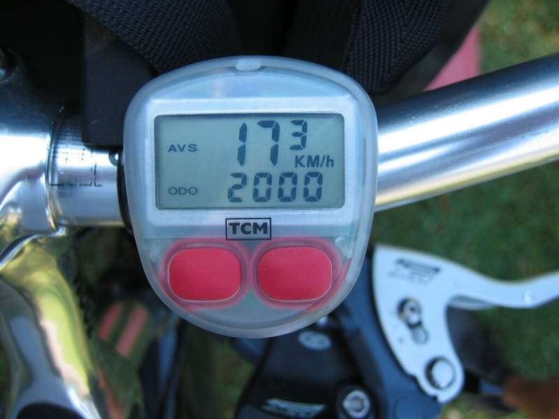 <i><b>435-2000 km</b></i>